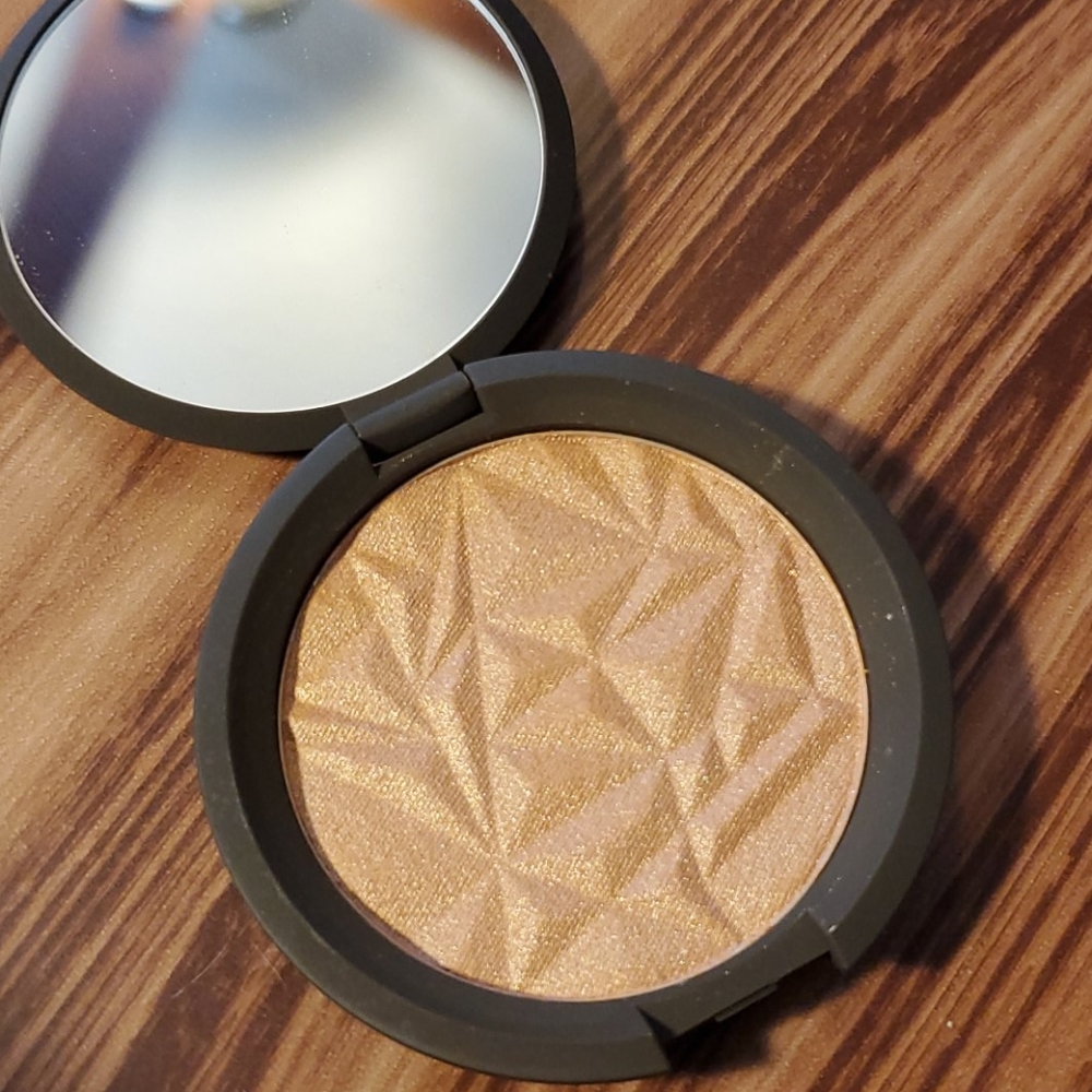 Becca Highlighter - Picture 3 of 4